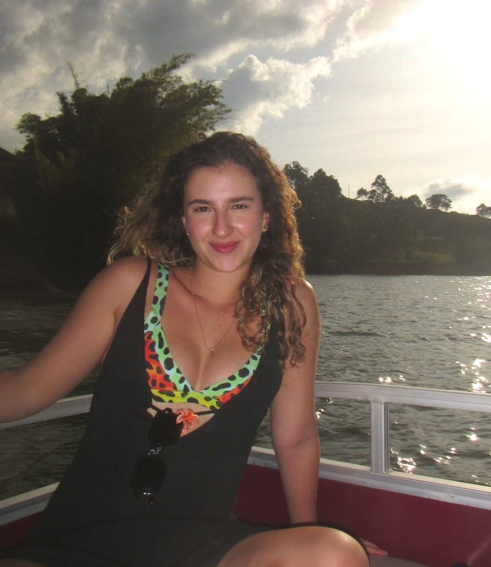 Mariana Ríos — Mar i Río